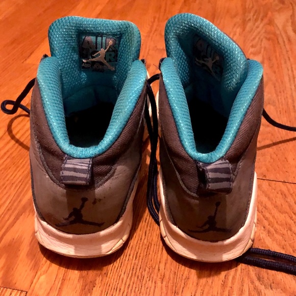 J’s - Picture 3 of 4